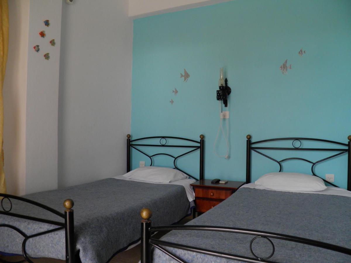 Mirsini Pansion Hotel Картерадос Екстериор снимка